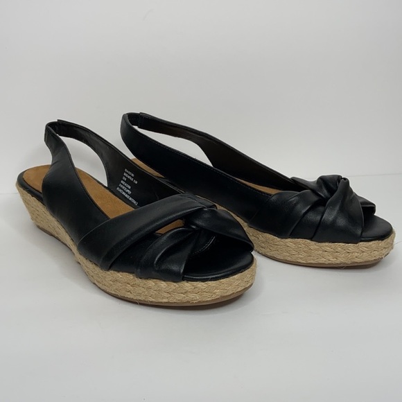 G.H. BASS & Co. Black Wedge Sandals Size 6.5 - Picture 4 of 16